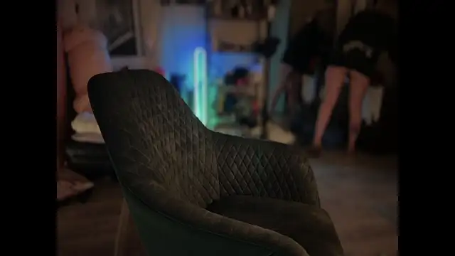 Snapshot of Mannarie_Madsinn chatting on 09/25/25, 01:09 Mannarie Madsinn online show from 09/25/25, 01:09