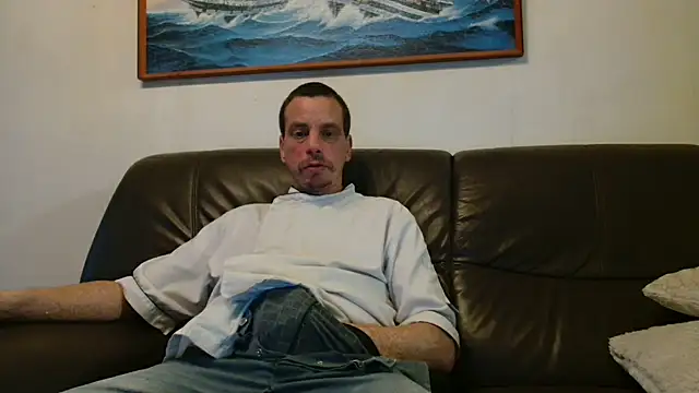 Snapshot of cloupefun chatting on 04/16/26, 05:08 cloupefun online show from 04/16/26, 05:08