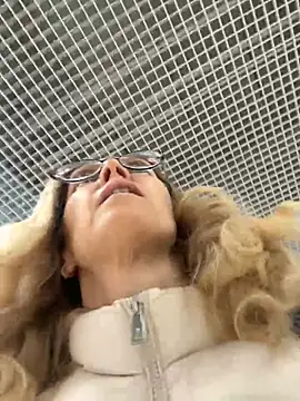 angelmommu online show from 01/28/25, 08:57