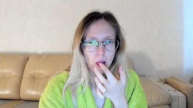 angelmommu online show from 02/25/25, 05:08