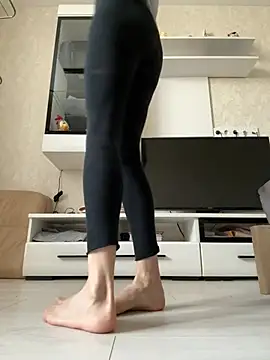 Snapshot of angelmommu chatting on 03/19/26, 06:28 angelmommu online show from 03/19/26, 06:28