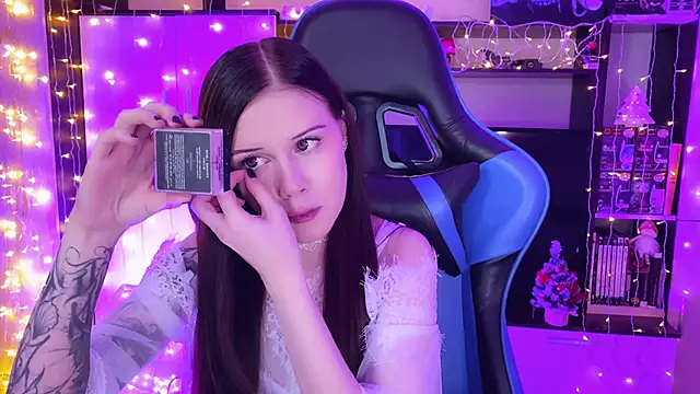 jasminevine online show from 12/18/24, 05:00