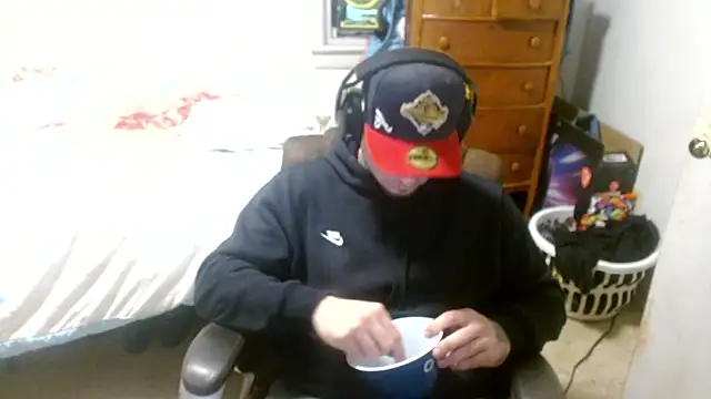 Snapshot of DADDY_KANE8--- chatting on 04/23/26, 12:01 DADDY KANE8--- online show from 04/23/26, 12:01