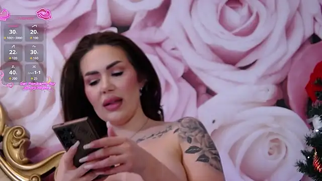 Snapshot of HessaHessy chatting on 12/19/25, 05:42 HessaHessy online show from 12/19/25, 05:42