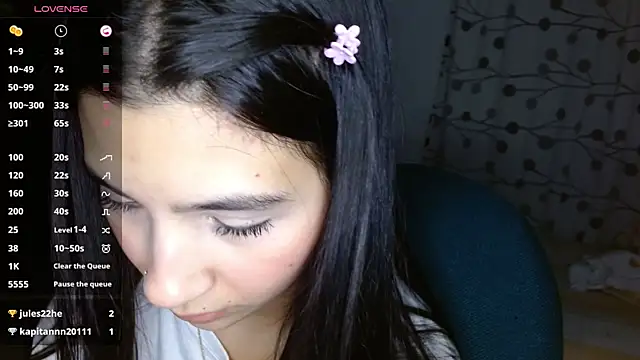 mia  lopez  online show from 12/18/24, 02:53