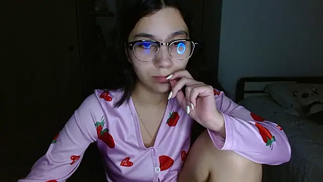mia  lopez  online show from 03/26/26, 01:33