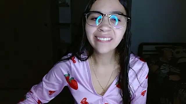 mia  lopez  online show from 05/05/26, 01:13