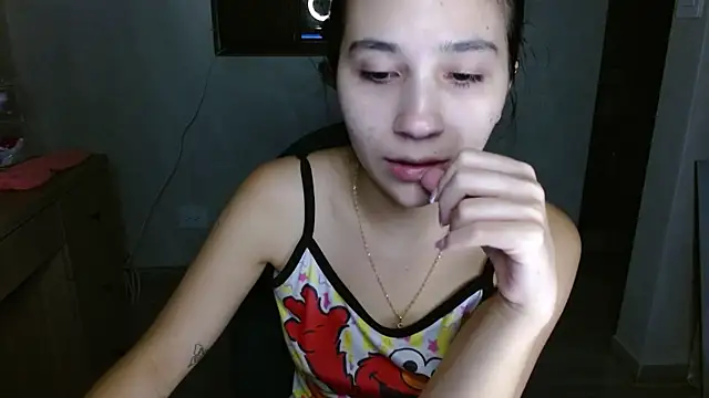 Snapshot of mia__lopez_ chatting on 06/28/26, 04:07 mia lopez online show from 06/28/26, 04:07
