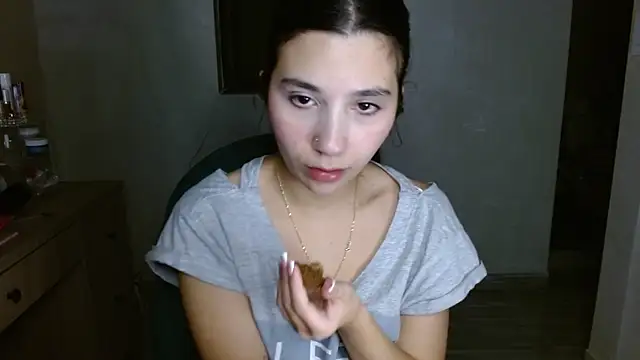 Snapshot of mia__lopez_ chatting on 07/01/26, 02:46 mia lopez online show from 07/01/26, 02:46
