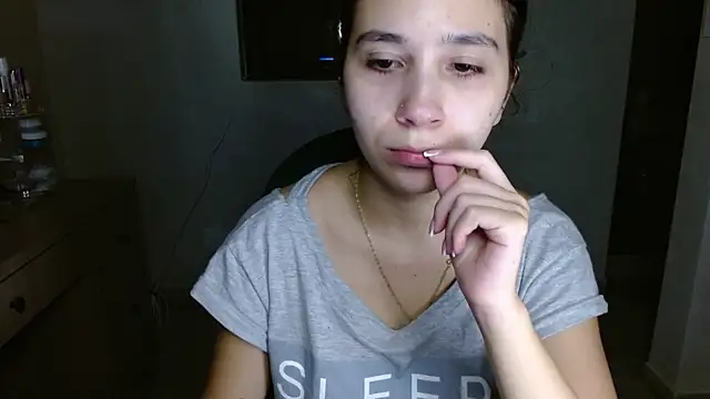 Snapshot of mia__lopez_ chatting on 07/02/26, 03:56 mia lopez online show from 07/02/26, 03:56