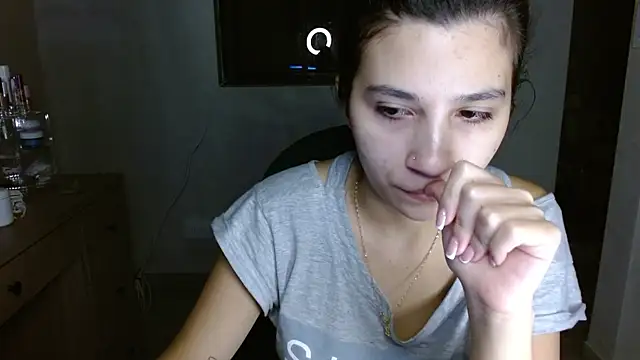 Snapshot of mia__lopez_ chatting on 07/03/26, 04:52 mia lopez online show from 07/03/26, 04:52