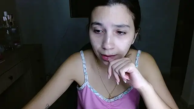Snapshot of mia__lopez_ chatting on 07/11/26, 04:04 mia lopez online show from 07/11/26, 04:04