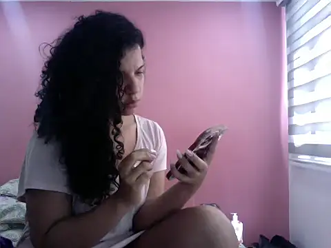 gatubelahot online show from 01/14/25, 04:40