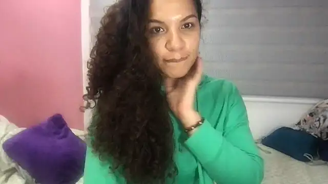 gatubelahot online show from 09/24/25, 02:15