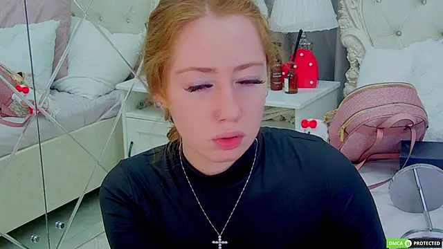 TinaBrook online show from 11/25/25, 03:28