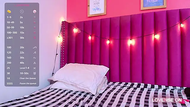 Snapshot of kinkylittlegirll chatting on 12/17/24, 06:02 kinkylittlegirll online show from 12/17/24, 06:02