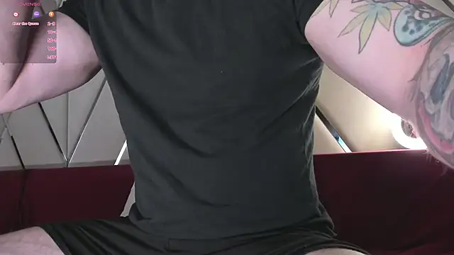 Snapshot of WayneWilson chatting on 12/13/24, 04:54 WayneWilson online show from 12/13/24, 04:54