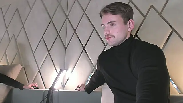 Snapshot of WayneWilson chatting on 03/08/25, 04:45 WayneWilson online show from 03/08/25, 04:45