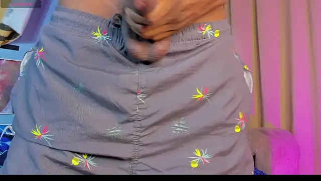 Snapshot of patrick__evans chatting on 04/10/26, 10:47 patrick evans online show from 04/10/26, 10:47