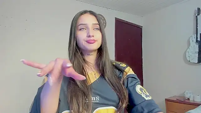 Snapshot of Hott_Hanna chatting on 01/26/25, 06:28 Hott Hanna online show from 01/26/25, 06:28