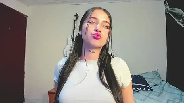 Snapshot of Hott_Hanna chatting on 03/14/25, 05:05 Hott Hanna online show from 03/14/25, 05:05