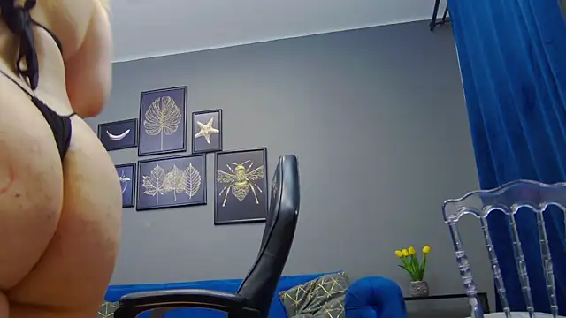 Snapshot of Katewalker_ chatting on 01/16/25, 12:12 Katewalker online show from 01/16/25, 12:12