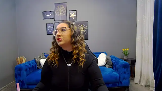 Snapshot of Katewalker_ chatting on 01/28/25, 06:28 Katewalker online show from 01/28/25, 06:28