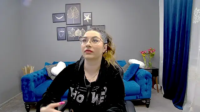 Snapshot of Katewalker_ chatting on 03/19/25, 06:12 Katewalker online show from 03/19/25, 06:12