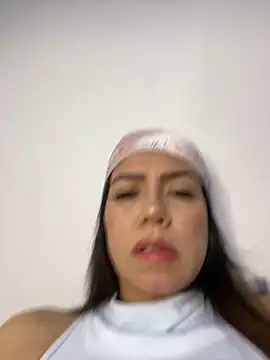 martina contreras online show from 12/29/24, 04:27