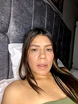 martina contreras online show from 10/30/25, 07:10