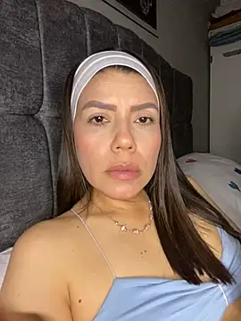 martina contreras online show from 04/09/26, 04:01