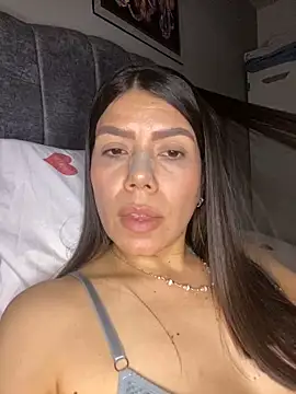 martina contreras online show from 04/10/26, 12:05