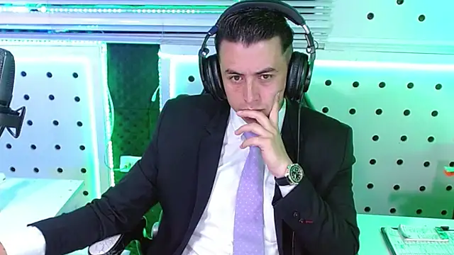 Darko0717 online show from 12/21/25, 03:52