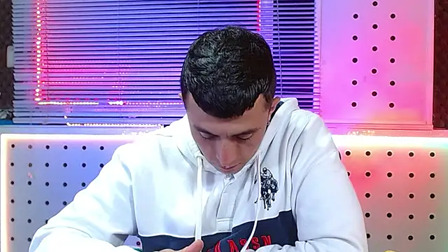 Darko0717 online show from 02/28/26, 11:50