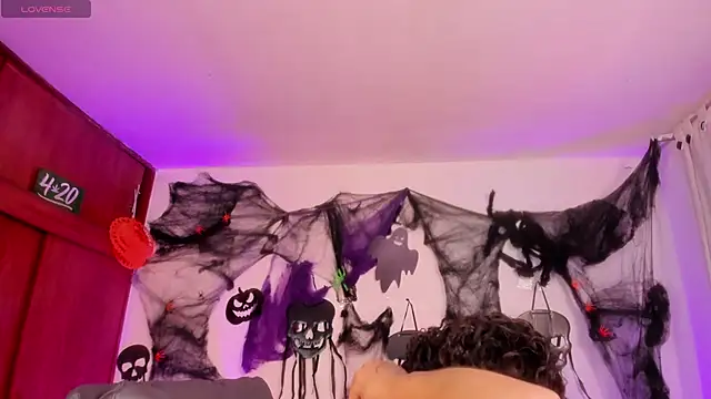 Cata green online show from 10/17/25, 08:33