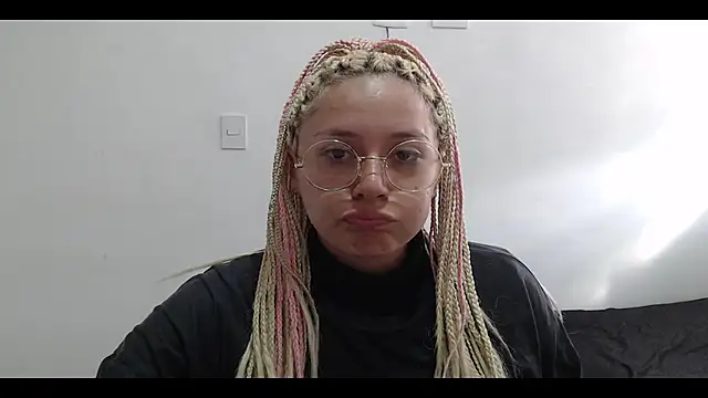 Snapshot of MommyMiaWs chatting on 01/06/25, 09:00 MommyMiaWs online show from 01/06/25, 09:00