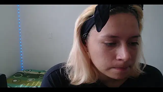 Snapshot of MommyMiaWs chatting on 02/03/25, 03:49 MommyMiaWs online show from 02/03/25, 03:49