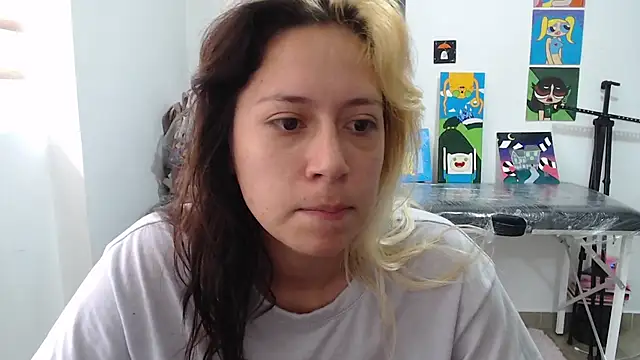 Snapshot of MommyMiaWs chatting on 09/19/25, 04:18 MommyMiaWs online show from 09/19/25, 04:18