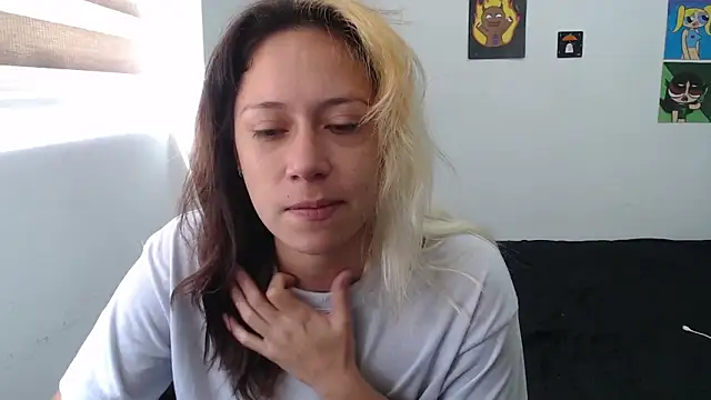 MommyMiaWs online show from 10/15/25, 02:28