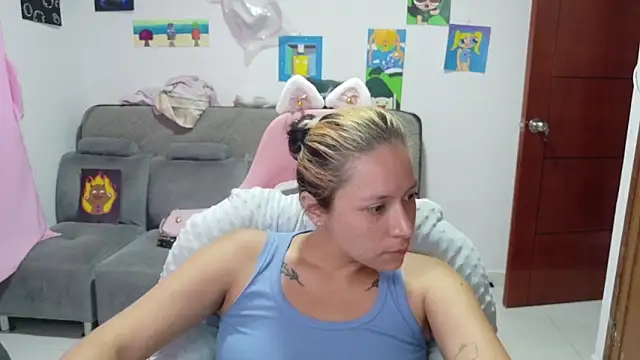 Snapshot of MommyMiaWs chatting on 04/07/26, 06:52 MommyMiaWs online show from 04/07/26, 06:52