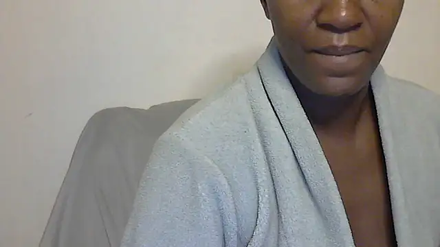 sluttylaura21 online show from 03/15/25, 12:15