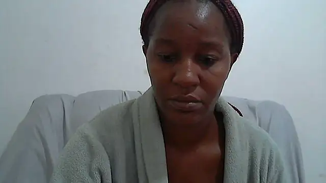 sluttylaura21 online show from 03/16/25, 09:49