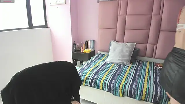 samanthaanderson  online show from 02/15/25, 04:23