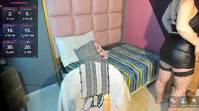 samanthaanderson  online show from 03/11/25, 09:15