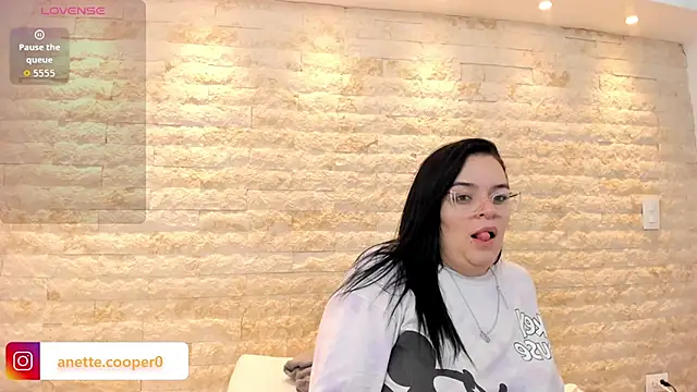 Snapshot of anette_cooper chatting on 11/20/25, 03:39 anette cooper online show from 11/20/25, 03:39