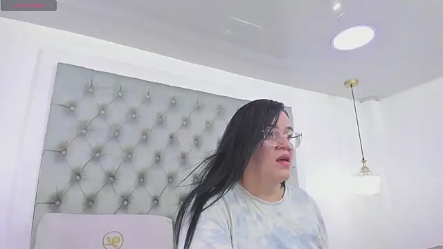 Snapshot of anette_cooper chatting on 04/16/26, 02:34 anette cooper online show from 04/16/26, 02:34