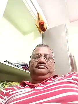 StarPacifist6 online show from 12/15/25, 03:27