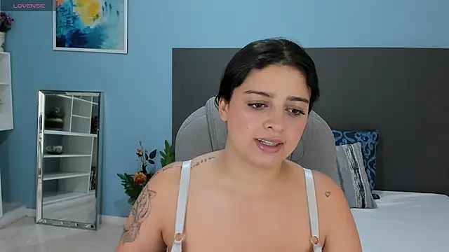 kylie reyes online show from 10/27/25, 07:29