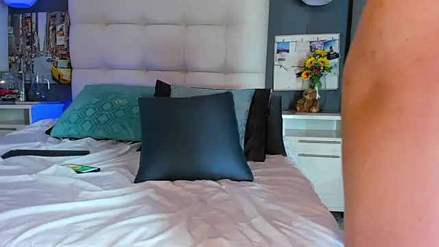 Snapshot of cinthya_walker1 chatting on 02/12/25, 06:30 cinthya walker1 online show from 02/12/25, 06:30