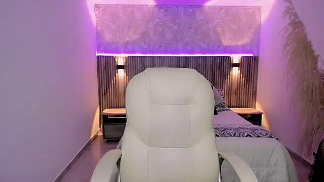 emilly smith 1 online show from 01/07/25, 03:24